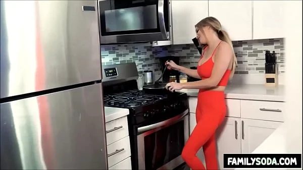 I walk in on my stepmom and start jerking off