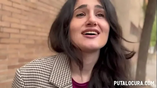 PutaLocura - Pillada a la sensual Laura Hardkinks