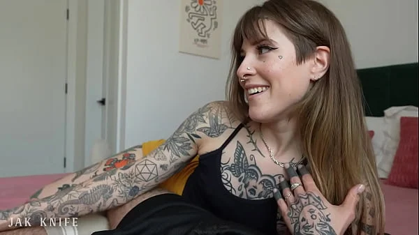 My girlfriend's hot tatted sister begs for a creampie - Awlivv