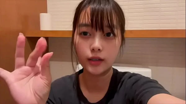 【おまんこの中沢山見せます】ト◯レの中で喘ぐのを我慢してオナニーでイク。沢山ももかのおまんこ見て。。