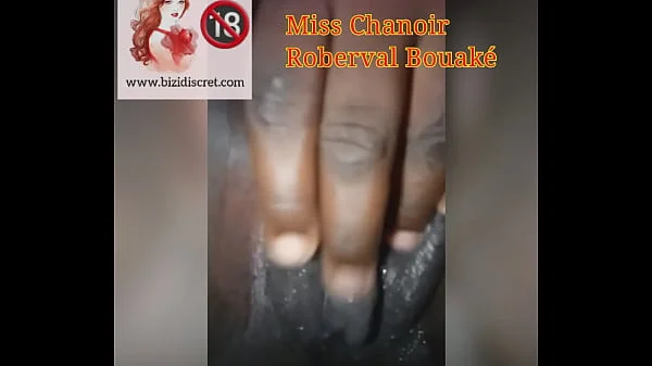 Vidéo réelle de bizi Abidjan fille de Bouaké et Abidjan baise sur Korhogo bizidiscret.com et escortebizi.com