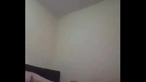 Mi amiga me vaila y casi la cacha su hijo