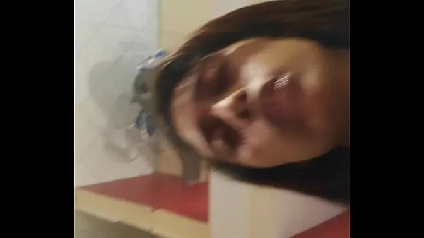 Novinha transando e falando no telefone