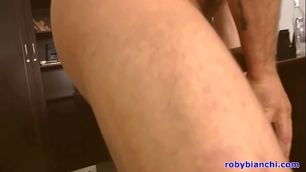 Omar Galanti opens his ass to a young Russian girl: Hennesy