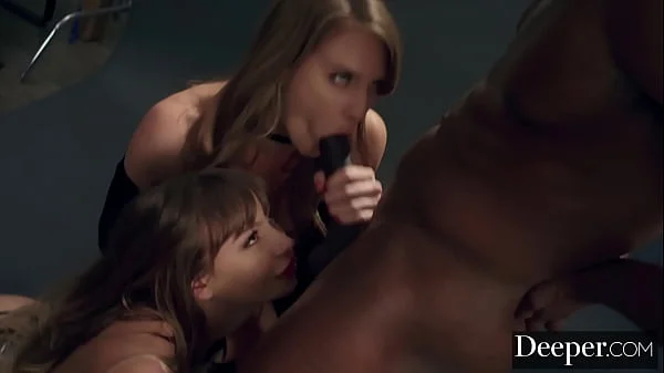 Deeper. Naomi & Ashley have intense threesome at photoshoot