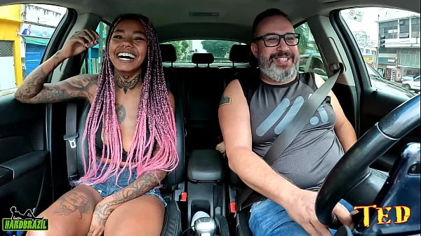 Ela veio para fazer um porno e prometeu trazer a mãe na próxima - Sophia Chocolate