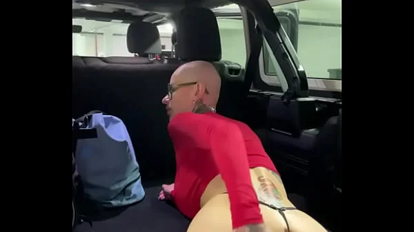 mastrubation in the parking, first person video, bald sexy girl