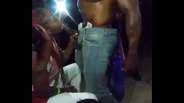 Thot giving brain at bachelorette party