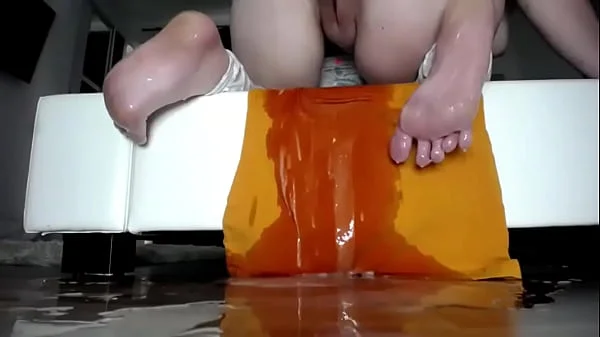 She make Dirty all the floor with big cum