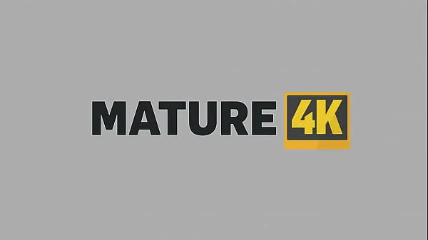 MATURE4K. A Pumpkin Pie